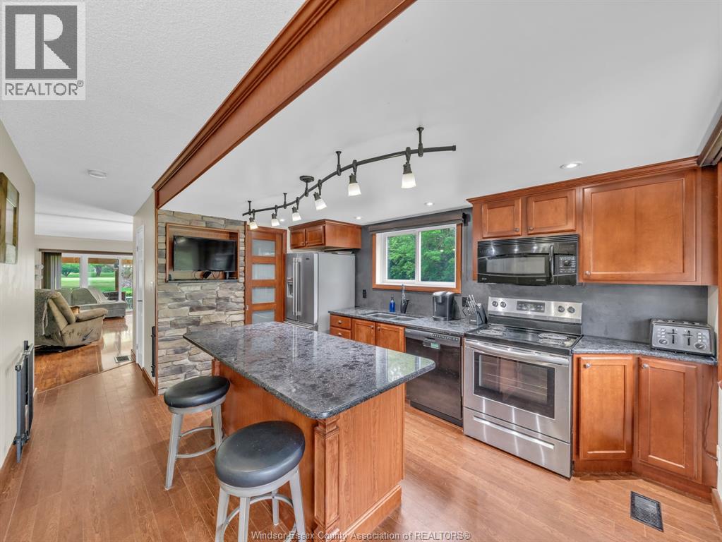 345 Robson Road Unit# 18, Leamington, Ontario  N8H 5G6 - Photo 4 - 26018689