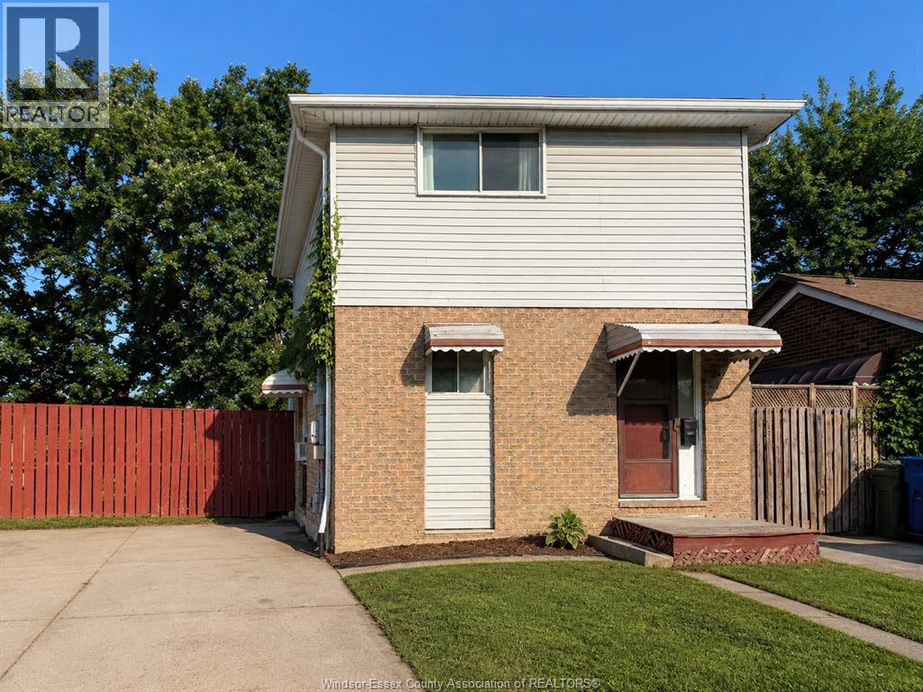 1110 Abbey Court, Windsor, Ontario  N8S 4E9 - Photo 1 - 26018672