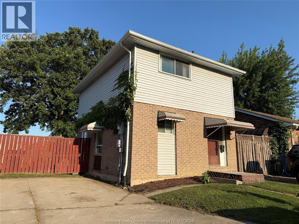 1110 Abbey Court, Windsor, Ontario  N8S 4E9 - Photo 2 - 26018672
