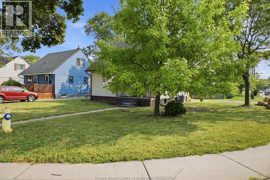 866 Francois Court, Windsor, Ontario  N8Y 3W4 - Photo 3 - 26018677