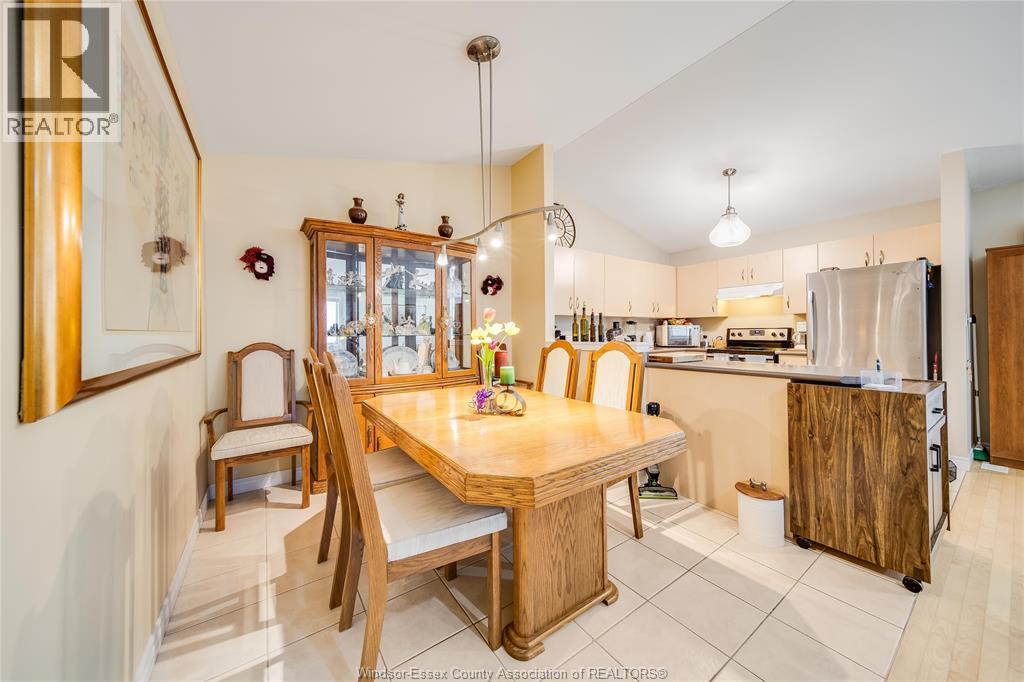 1739 Castleton Avenue, Windsor, Ontario  N8P 1P5 - Photo 12 - 26018712