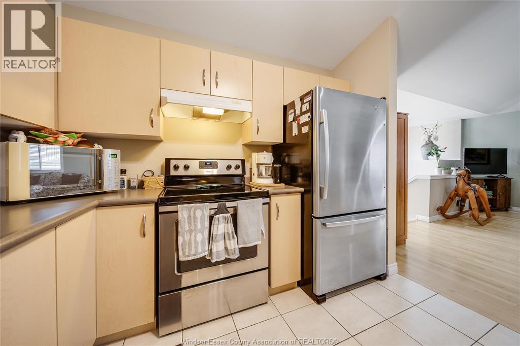 1739 Castleton Avenue, Windsor, Ontario  N8P 1P5 - Photo 14 - 26018712
