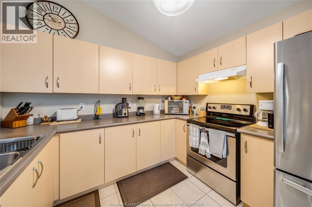 1739 Castleton Avenue, Windsor, Ontario  N8P 1P5 - Photo 17 - 26018712
