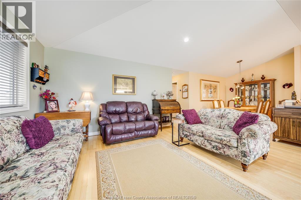 1739 Castleton Avenue, Windsor, Ontario  N8P 1P5 - Photo 8 - 26018712