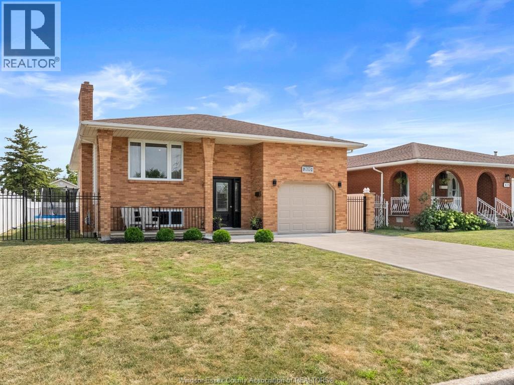 3016 Princess, Windsor, Ontario  N8T 3G3 - Photo 2 - 26018701