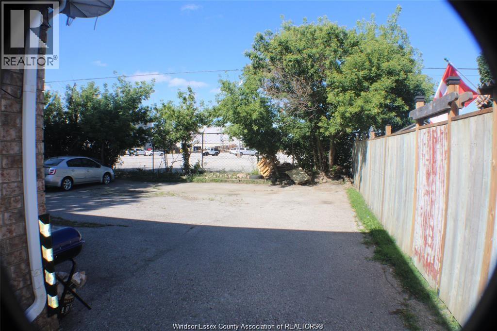 1231 High Street, Windsor, Ontario  N8Y 4B1 - Photo 3 - 26018680