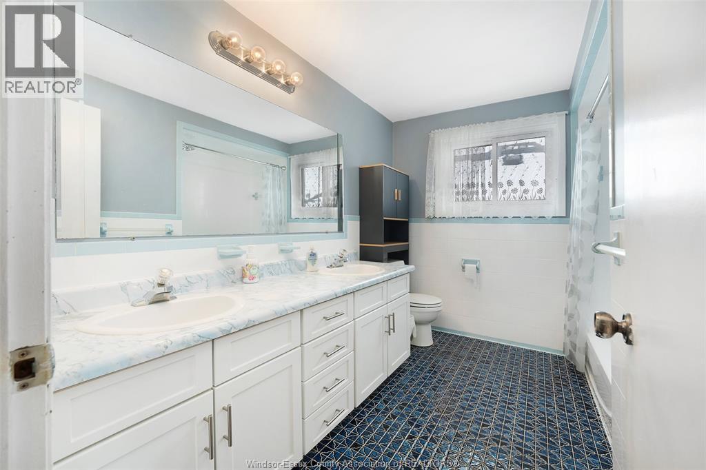 907 Gladstone Avenue Unit# Main, Windsor, Ontario  N9A 2R5 - Photo 15 - 26018665