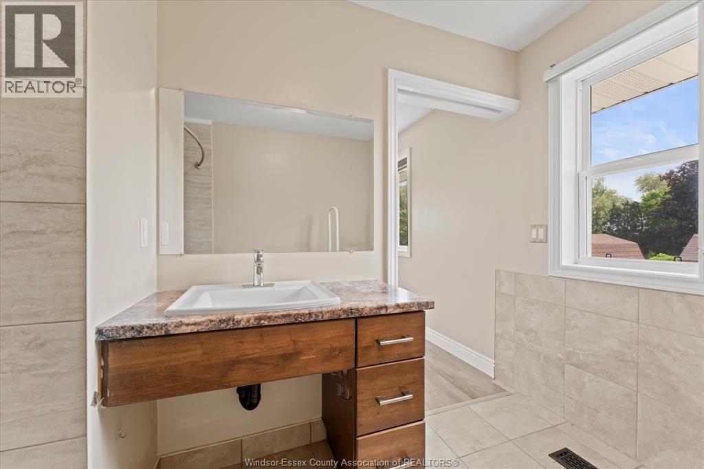 18 Elizabeth Crescent, Leamington, Ontario  N8H 4Y1 - Photo 21 - 26018717