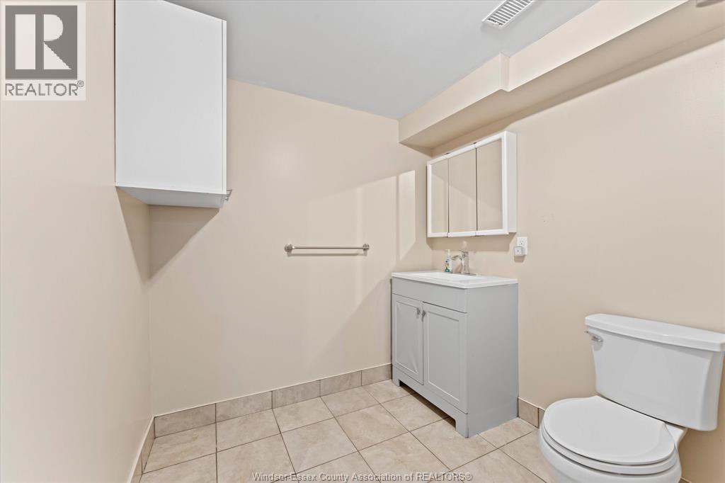 18 Elizabeth Crescent, Leamington, Ontario  N8H 4Y1 - Photo 26 - 26018717