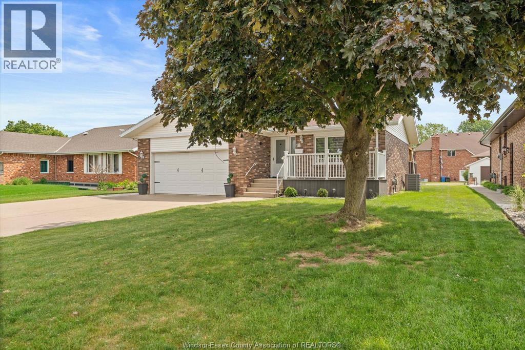 18 Elizabeth Crescent, Leamington, Ontario  N8H 4Y1 - Photo 3 - 26018717