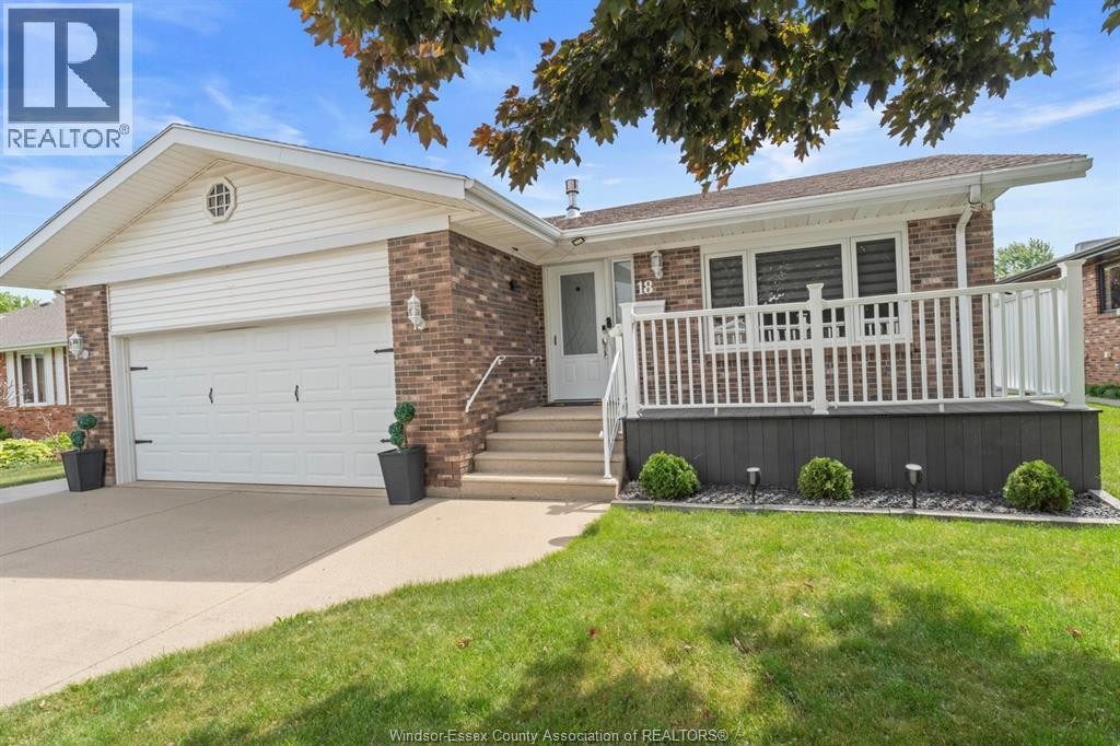 18 Elizabeth Crescent, Leamington, Ontario  N8H 4Y1 - Photo 4 - 26018717