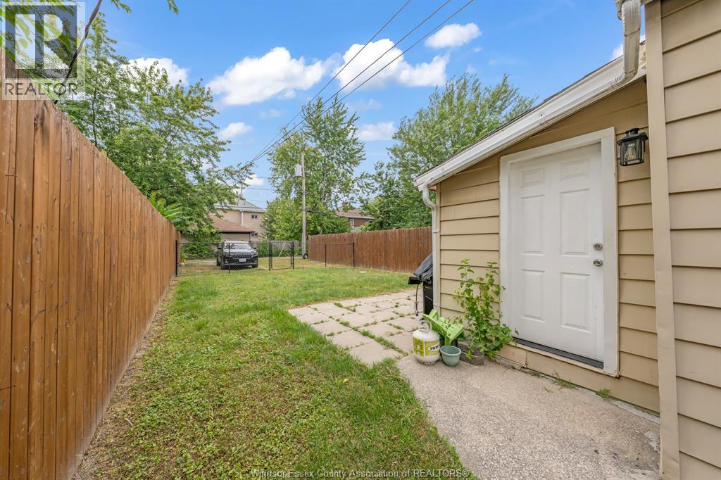 253 Curry Avenue, Windsor, Ontario  N9B 2B4 - Photo 19 - 26018709