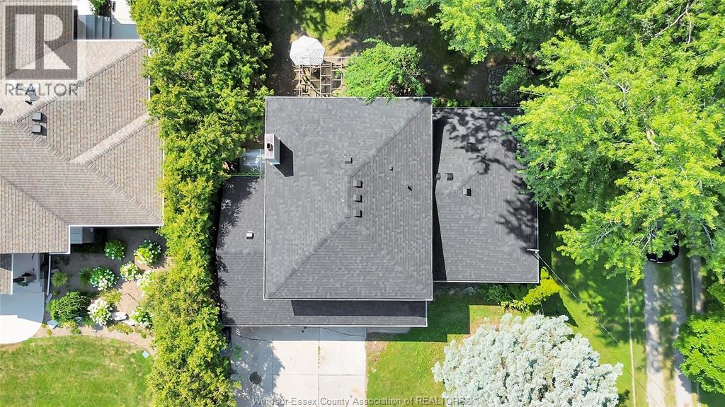 655 Roseland Drive South, Windsor, Ontario  N9G 1T7 - Photo 3 - 26018698
