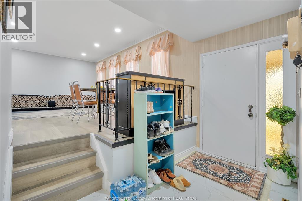 655 Roseland Drive South, Windsor, Ontario  N9G 1T7 - Photo 5 - 26018698