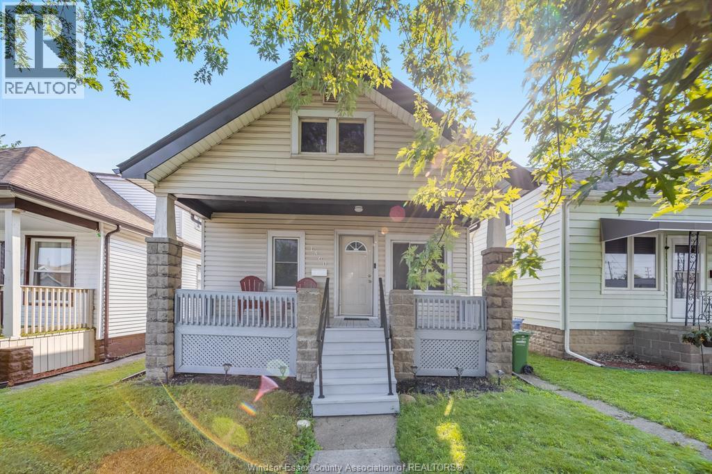 1560 LILLIAN AVENUE, Windsor, Ontario