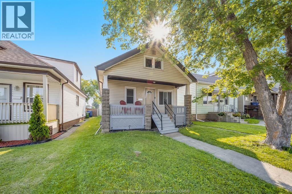 1560 Lillian Avenue, Windsor, Ontario  N8X 4A8 - Photo 2 - 26018724