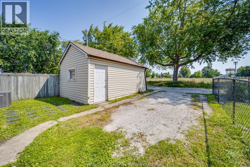 1560 Lillian Avenue, Windsor, Ontario  N8X 4A8 - Photo 29 - 26018724