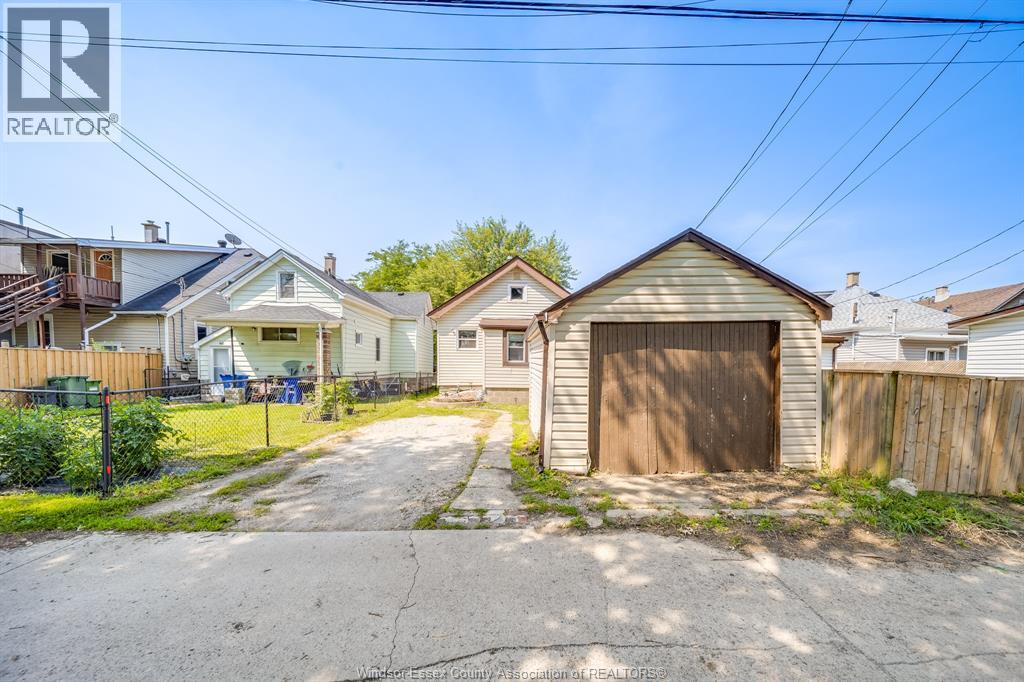 1560 Lillian Avenue, Windsor, Ontario  N8X 4A8 - Photo 30 - 26018724