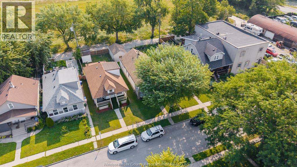 1560 Lillian Avenue, Windsor, Ontario  N8X 4A8 - Photo 4 - 26018724
