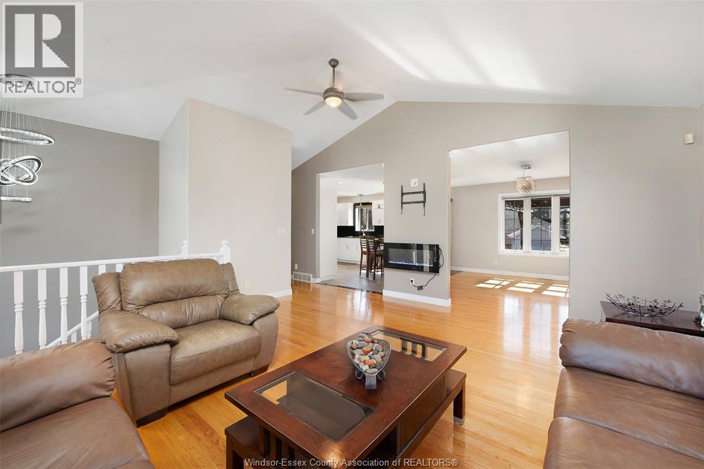 2071 Eugeni, Tecumseh, Ontario  N9K 1B3 - Photo 7 - 26018714