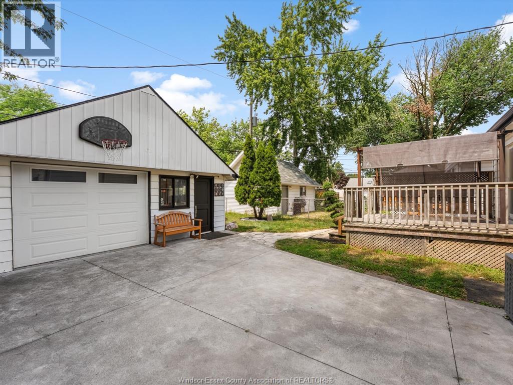 1809 Westcott, Windsor, Ontario  N8W 4K3 - Photo 32 - 26018722