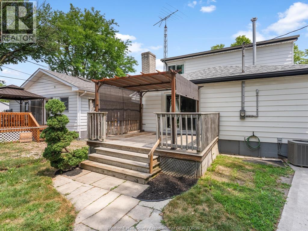1809 Westcott, Windsor, Ontario  N8W 4K3 - Photo 35 - 26018722