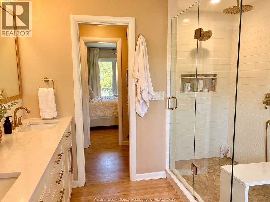 338 Barry Avenue, Tecumseh, Ontario  N8N 2G3 - Photo 13 - 26018738