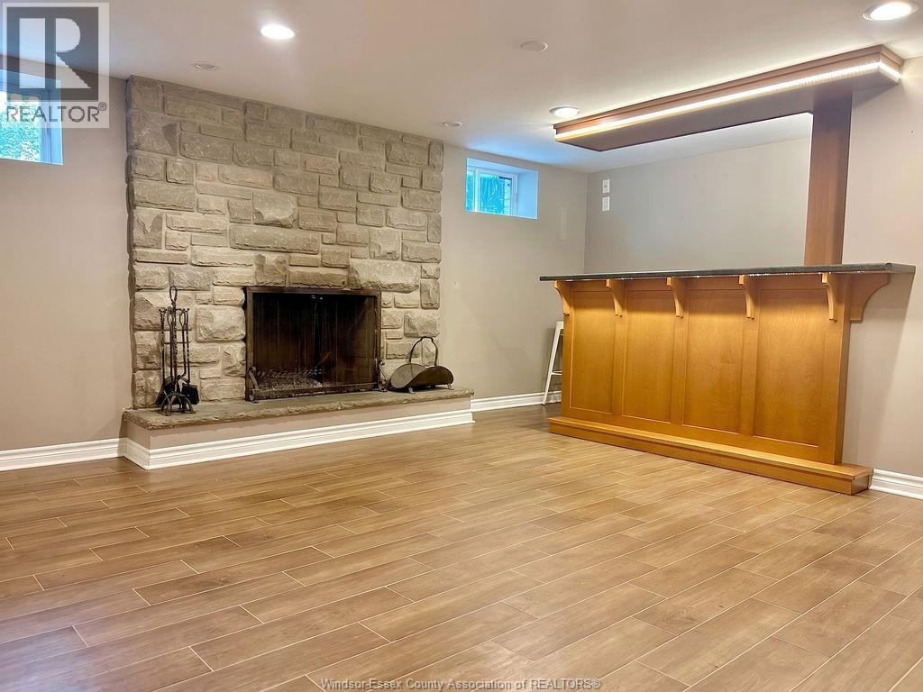 338 Barry Avenue, Tecumseh, Ontario  N8N 2G3 - Photo 20 - 26018738