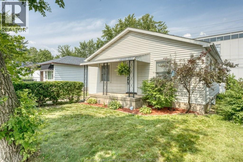 2670 Meldrum, Windsor, Ontario  N8W 4G2 - Photo 2 - 26018742