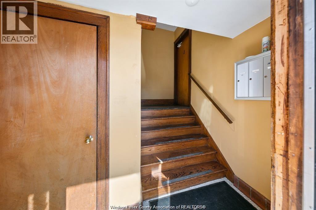 344 Partington Avenue Unit# 2, Windsor, Ontario  N9B 2N5 - Photo 6 - 26018752