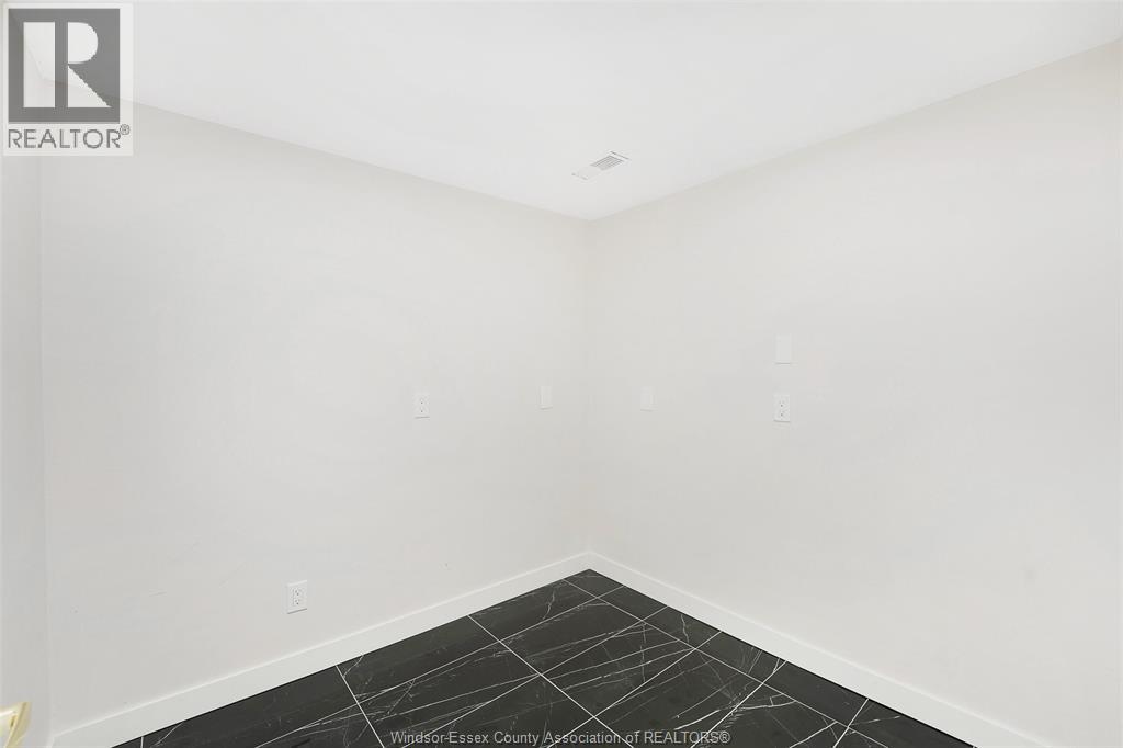 255 Fort Street, Amherstburg, Ontario  N9V 1C1 - Photo 33 - 26018761