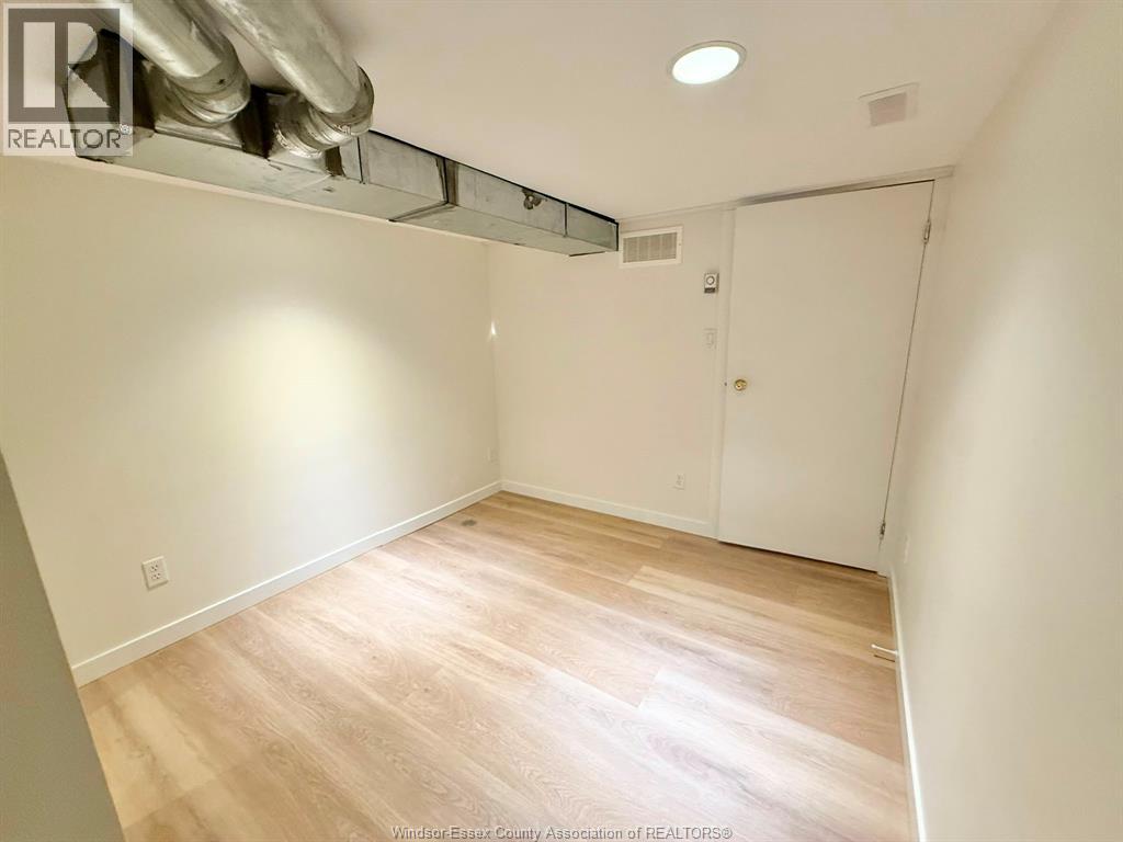 427 Cameron, Windsor, Ontario  N9B 1Y9 - Photo 27 - 26018765