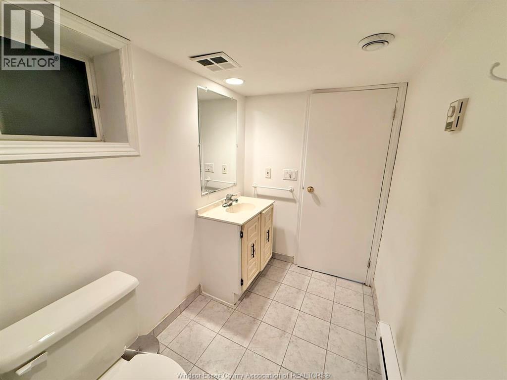 427 Cameron, Windsor, Ontario  N9B 1Y9 - Photo 30 - 26018765