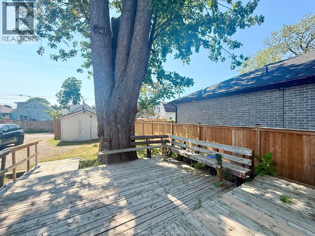 427 Cameron, Windsor, Ontario  N9B 1Y9 - Photo 38 - 26018765