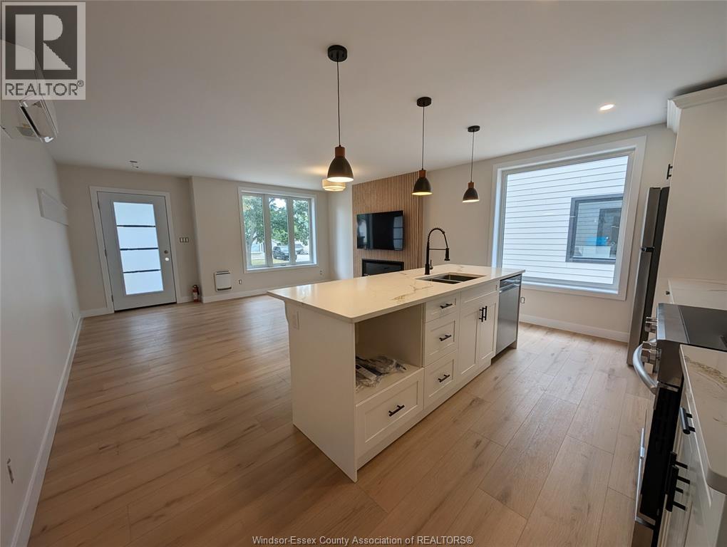 1711 Ford Boulevard Unit# 2, Windsor, Ontario  N8T 2C9 - Photo 1 - 26018760