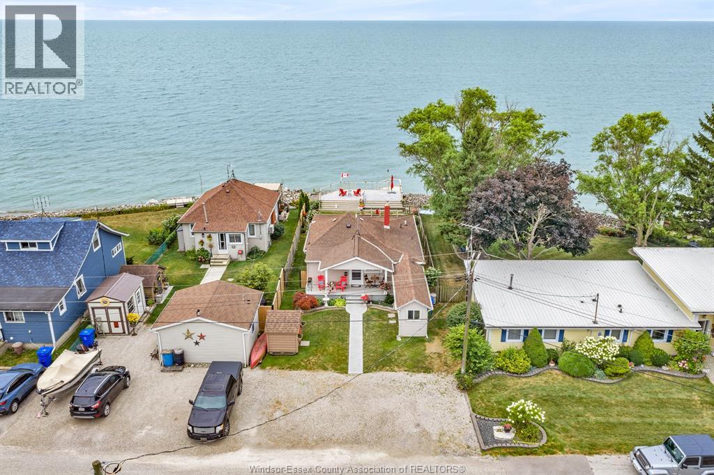 813 Erie Shores Drive, Colchester, Ontario  N0R 1G0 - Photo 2 - 26018767