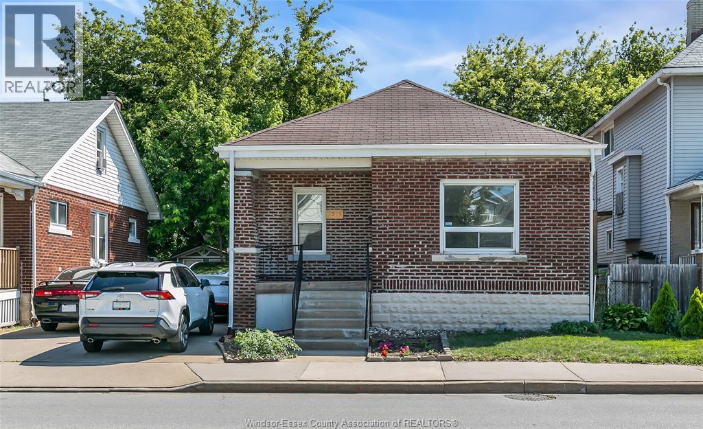 2366 Howard, Windsor, Ontario  N8X 3V3 - Photo 1 - 26018751