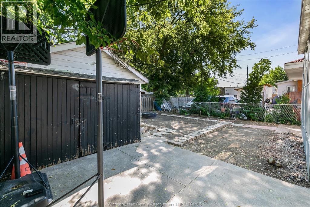 2366 Howard, Windsor, Ontario  N8X 3V3 - Photo 25 - 26018751