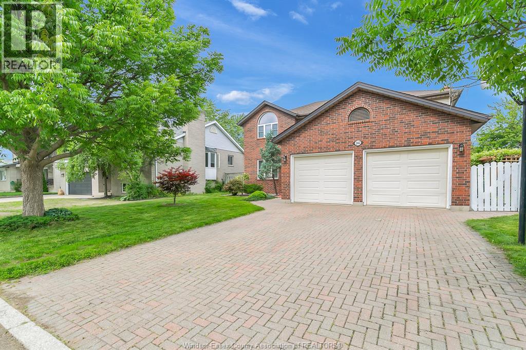2862 Mangin Crescent, Windsor, Ontario  N9E 4K9 - Photo 4 - 26018748