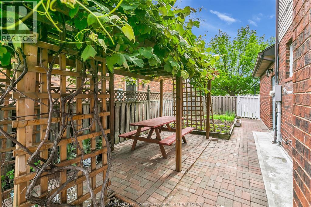 2862 Mangin Crescent, Windsor, Ontario  N9E 4K9 - Photo 50 - 26018748