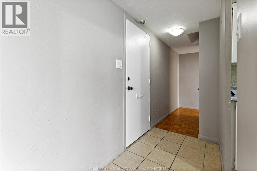111 Riverside Drive Unit# 903, Windsor, Ontario  N9A 2S6 - Photo 4 - 26018793