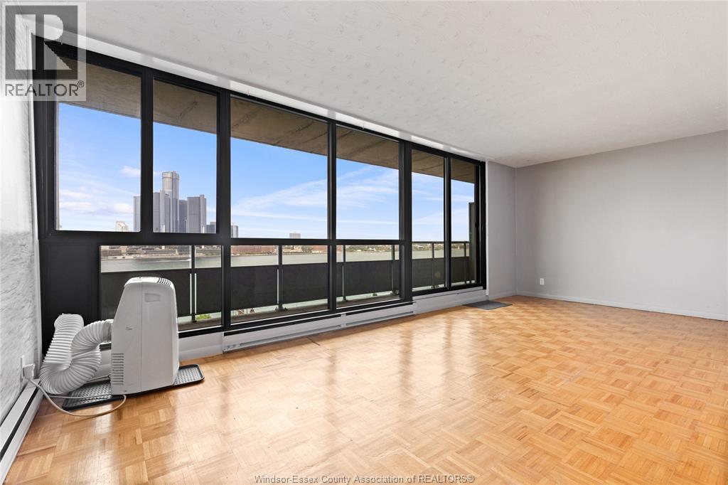 111 Riverside Drive Unit# 903, Windsor, Ontario  N9A 2S6 - Photo 6 - 26018793