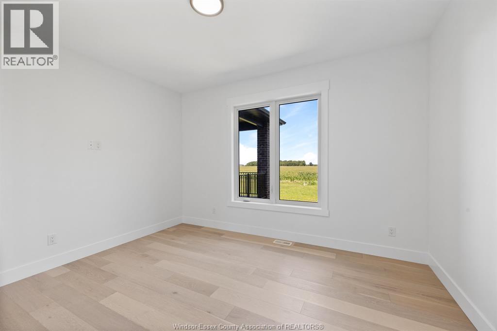 418 County Rd 34, Kingsville, Ontario  N8H 3V6 - Photo 21 - 26018805