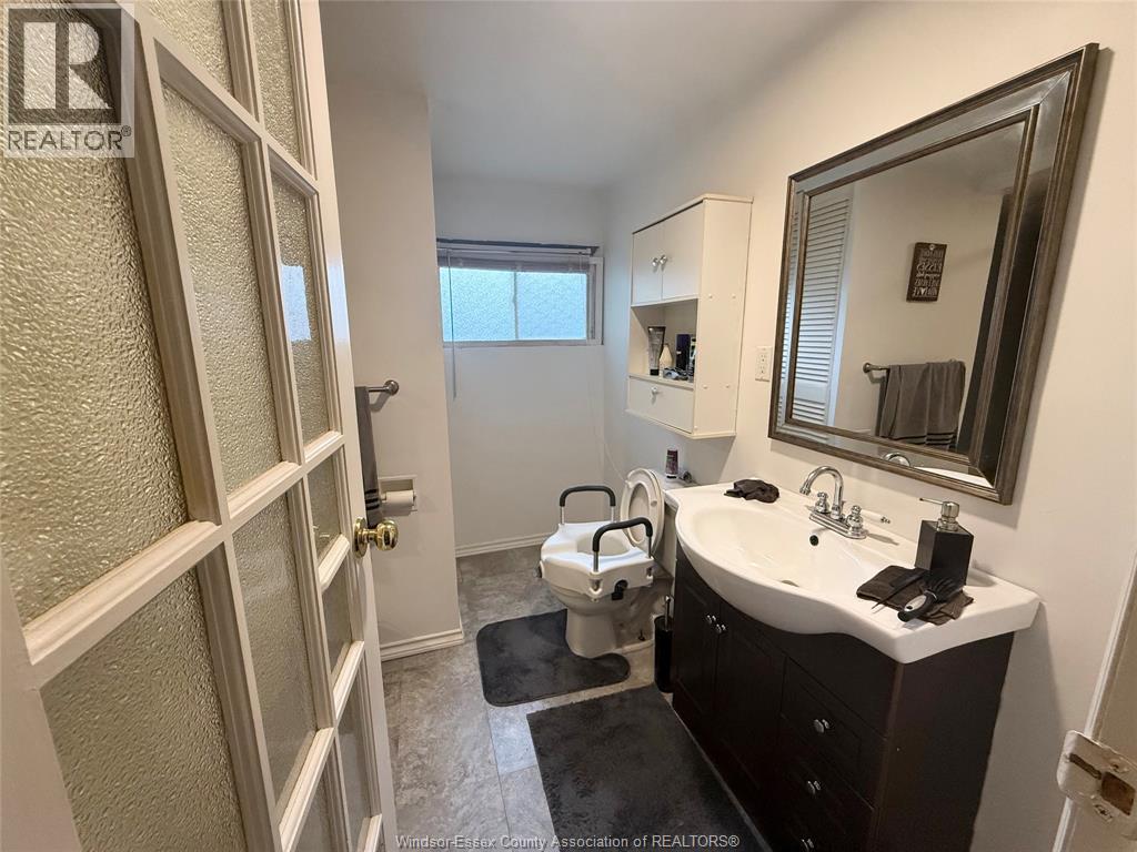 117 Steven Court, Essex, Ontario  N8M 2A2 - Photo 12 - 26018792