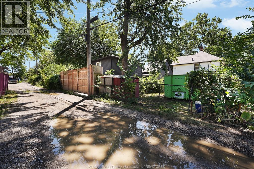 1022 Hickory Road, Windsor, Ontario  N8Y 3S1 - Photo 24 - 26018811