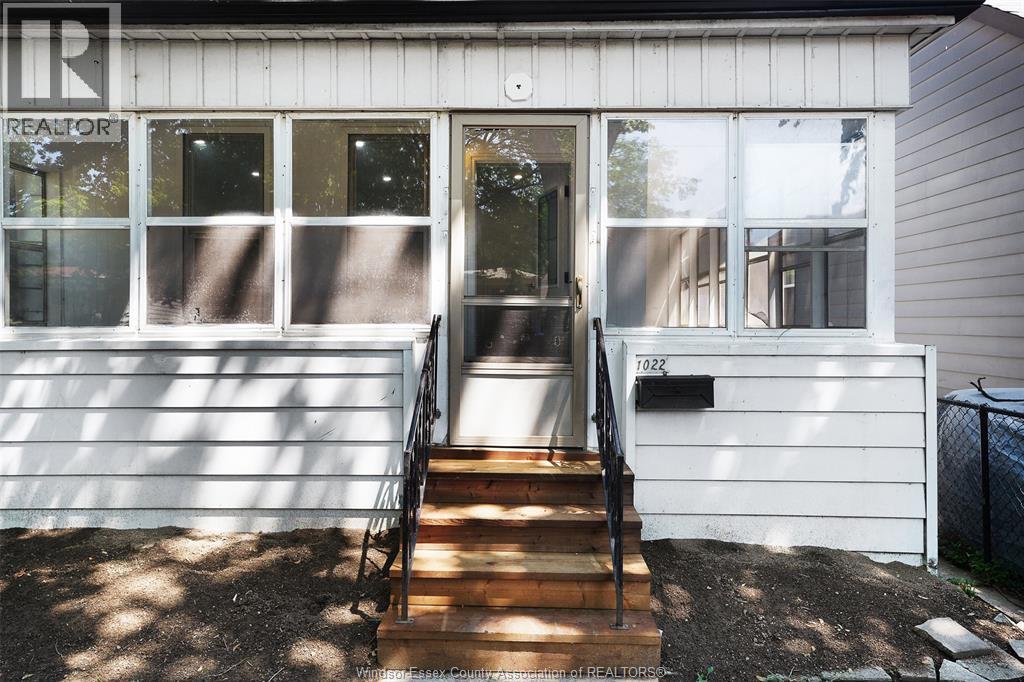 1022 Hickory Road, Windsor, Ontario  N8Y 3S1 - Photo 4 - 26018811