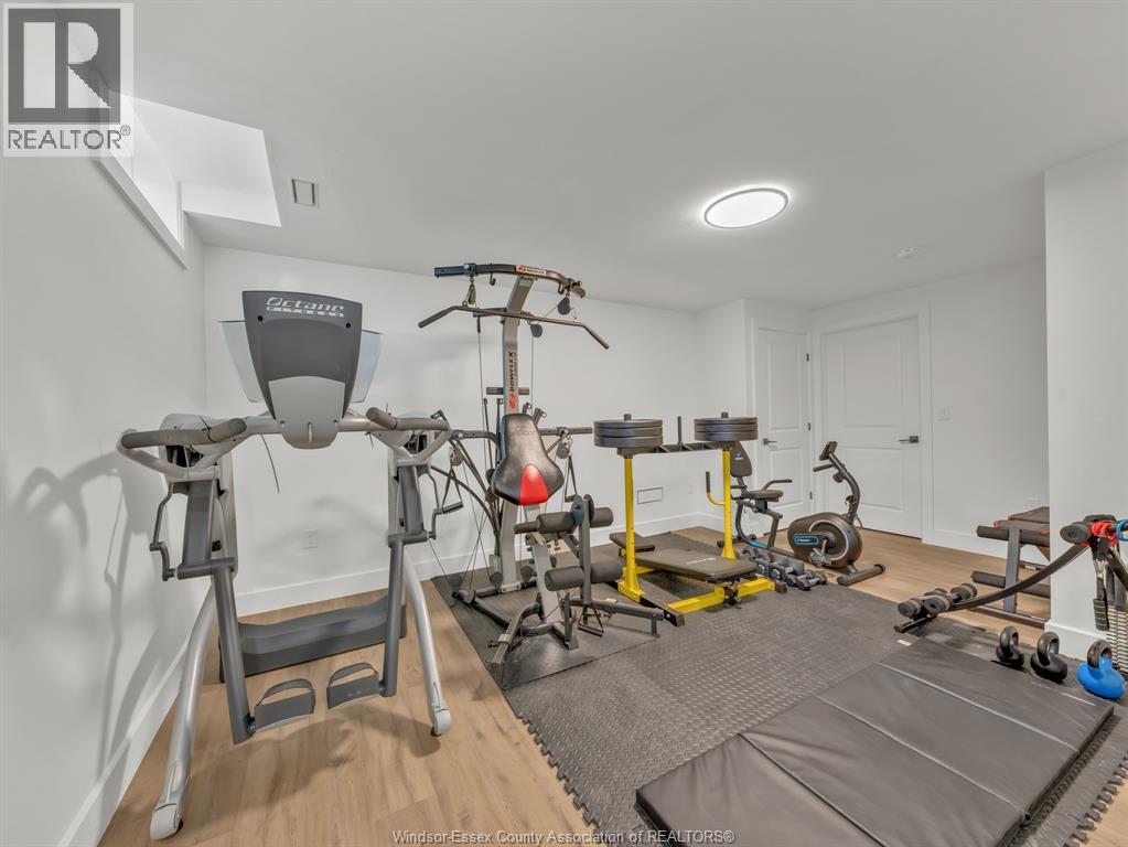 281 Brighton Road, Tecumseh, Ontario  N8N 2L2 - Photo 37 - 26018822