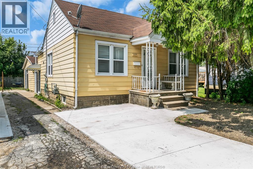 3337 RIBERDY ROAD, Windsor, Ontario