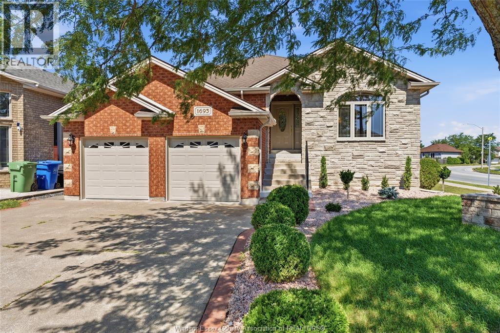 1695 Meridian Street, Windsor, Ontario  N9G 3E7 - Photo 1 - 26018758