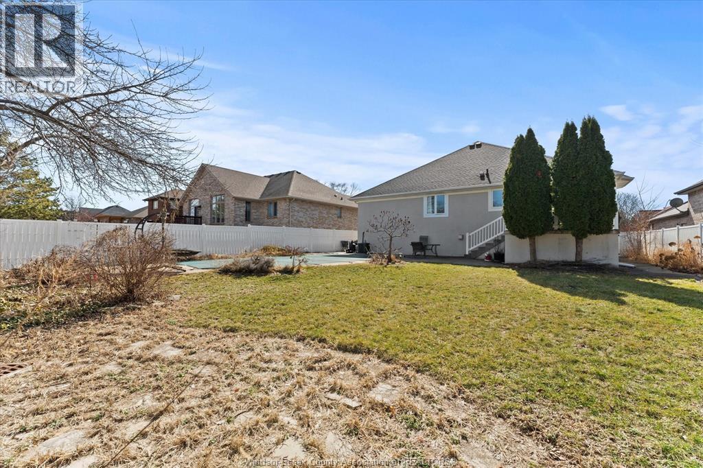 938 Nova, Windsor, Ontario  N9G 2S6 - Photo 36 - 26018851